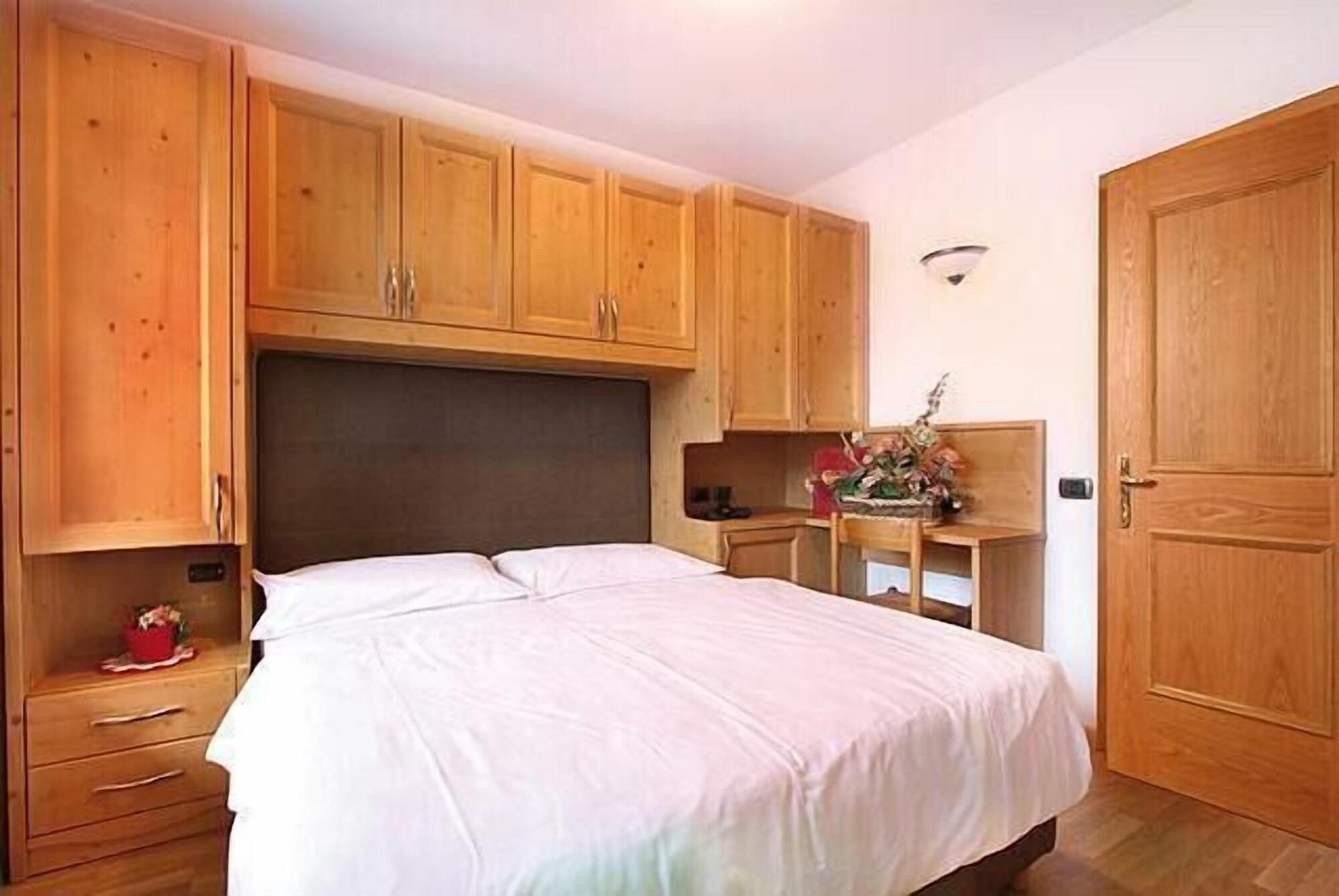 Hotel Il Caminetto Sport Canazei Ngoại thất bức ảnh