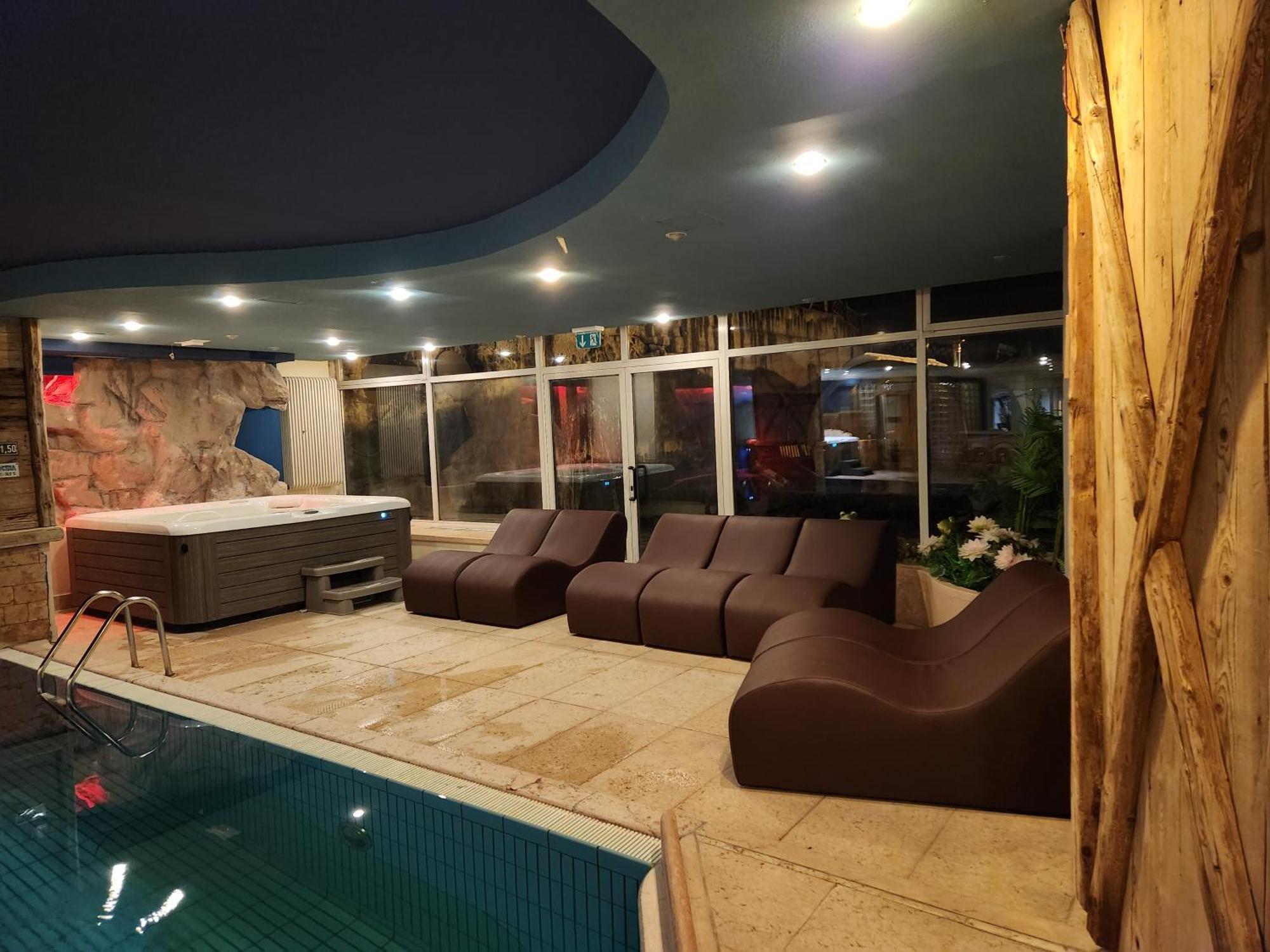 Hotel Il Caminetto Sport Canazei Ngoại thất bức ảnh