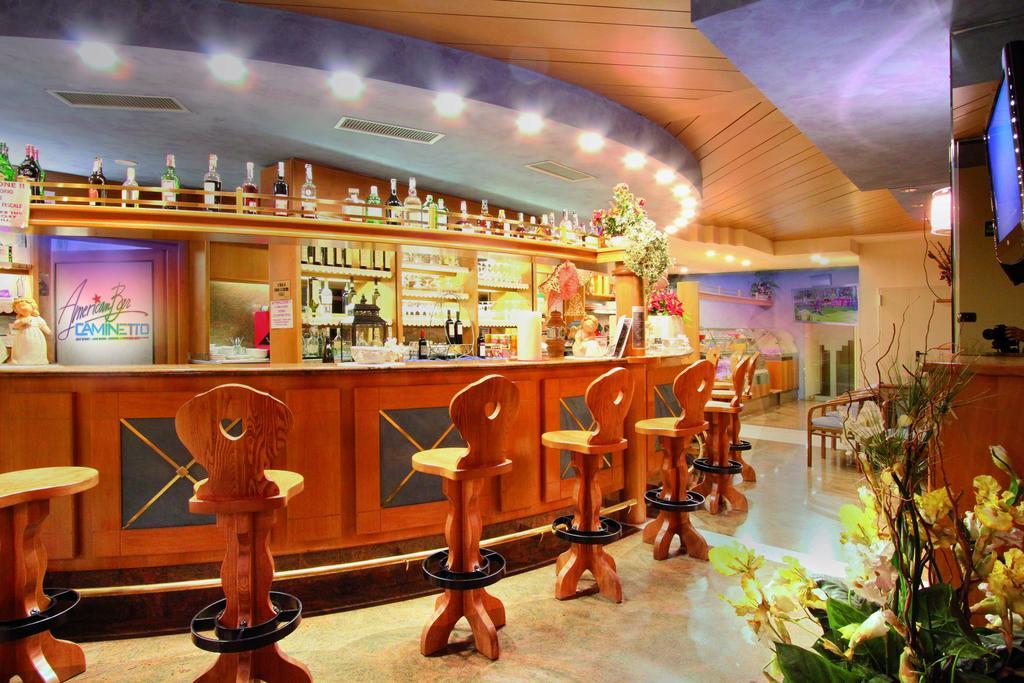 Hotel Il Caminetto Sport Canazei Ngoại thất bức ảnh