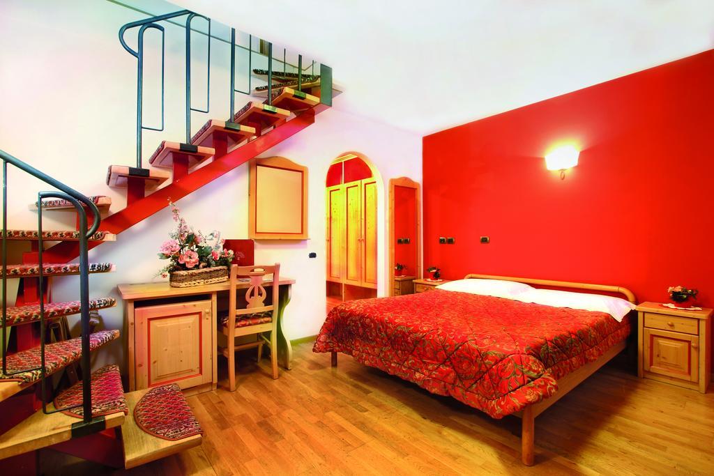 Hotel Il Caminetto Sport Canazei Ngoại thất bức ảnh