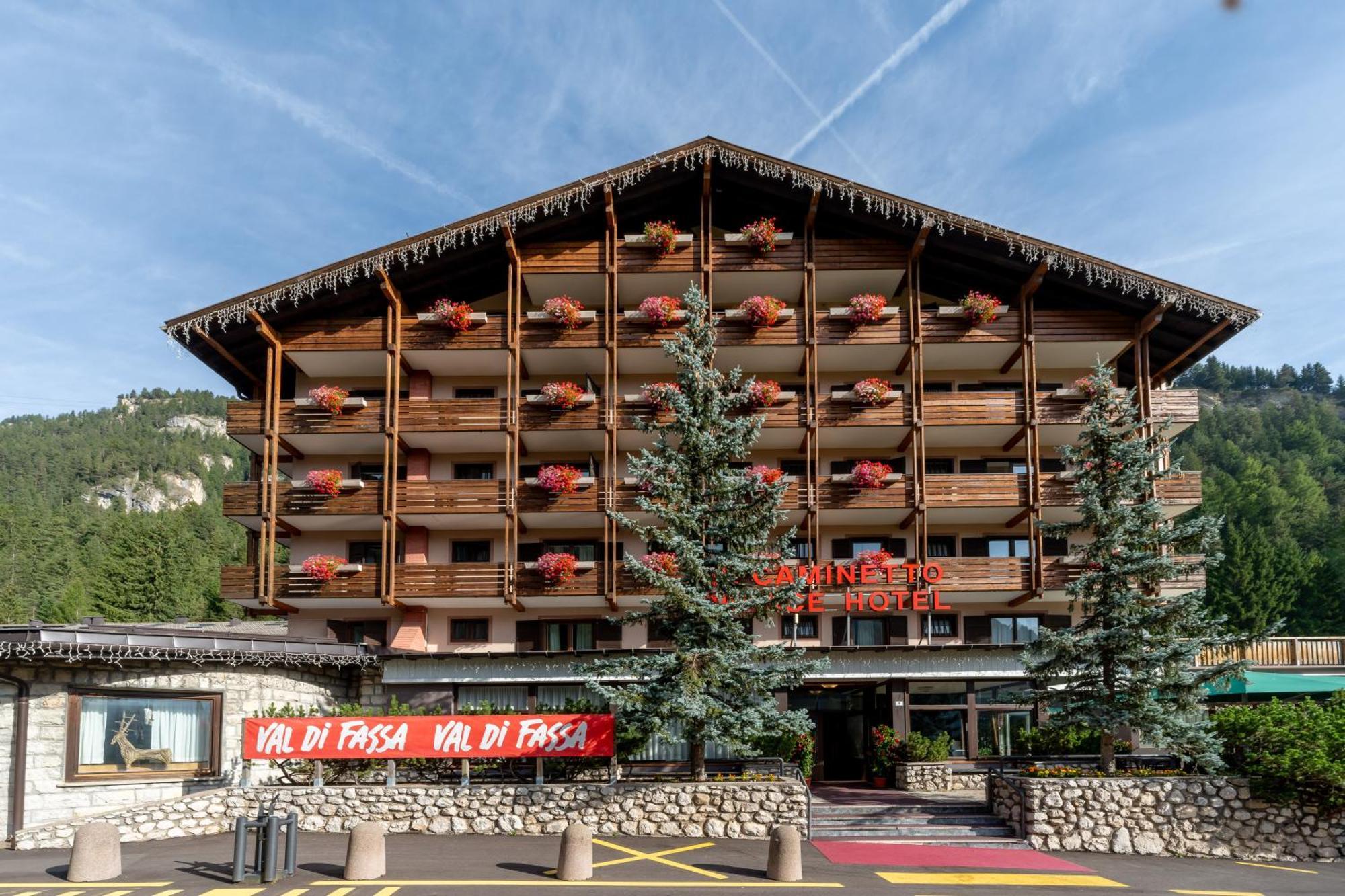 Hotel Il Caminetto Sport Canazei Ngoại thất bức ảnh