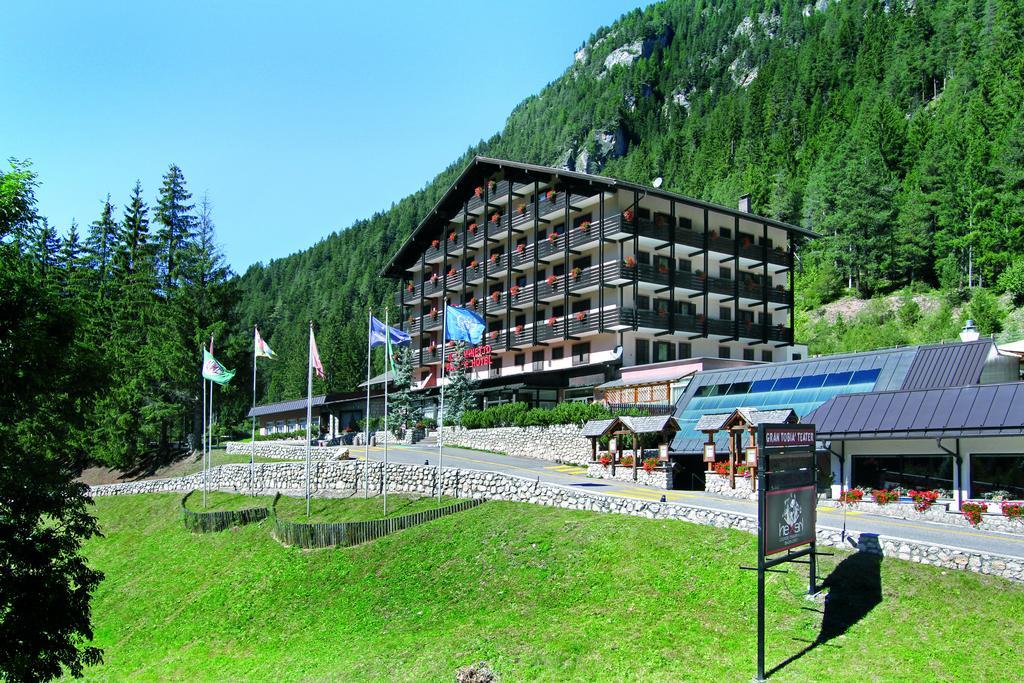 Hotel Il Caminetto Sport Canazei Ngoại thất bức ảnh
