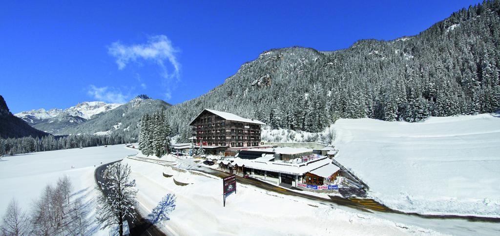 Hotel Il Caminetto Sport Canazei Ngoại thất bức ảnh